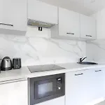 Charming Apartment La Chapelle